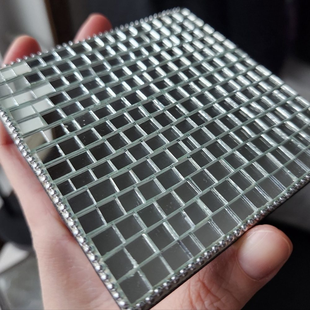 Silver Mirrored Coaster Set - Picture 3 of 5